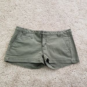 Express Shorts
